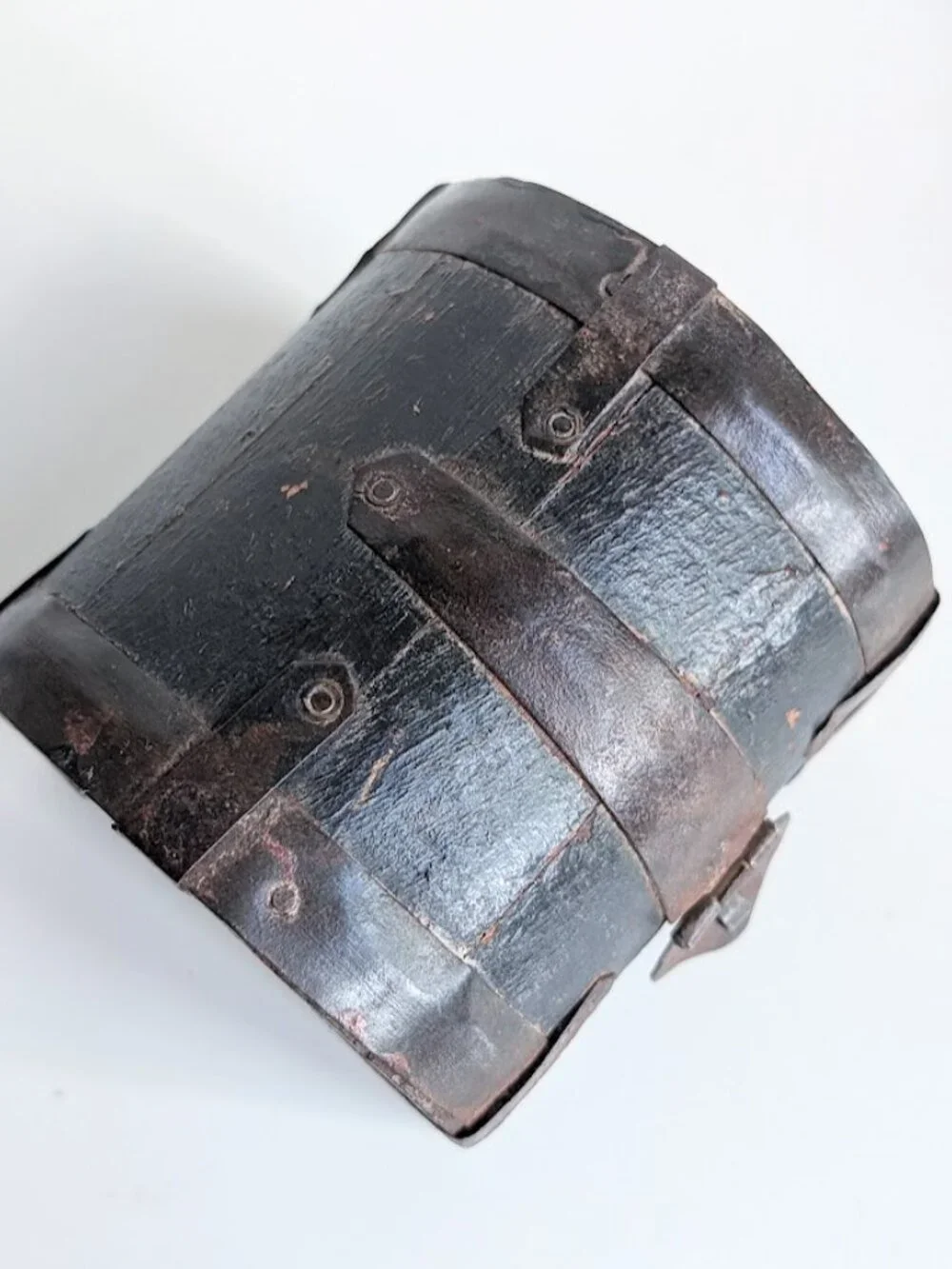 Small Treasure Chest Old Hand Crafted Metal Fitted Storage Box Keepsake Box A